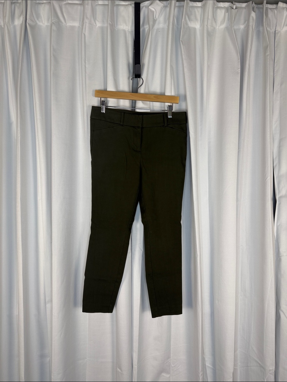 LOFT Olive Green Slim Ankle Pants